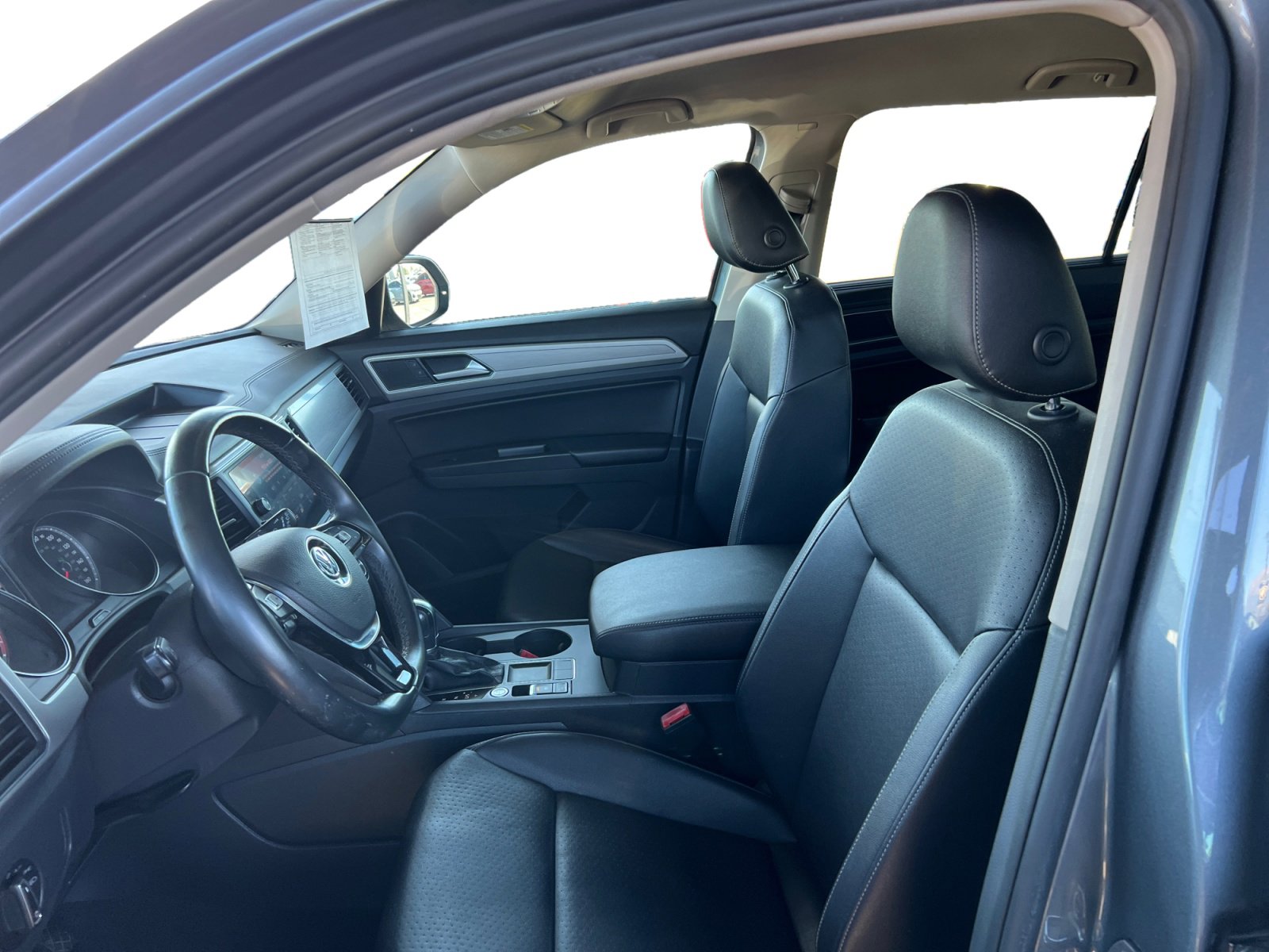 Used 2019 Volkswagen Atlas SE w/ Towing Package image 10