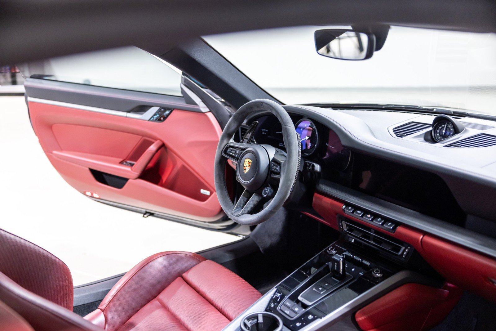 Used 2020 Porsche 911 Carrera S RWD image 36