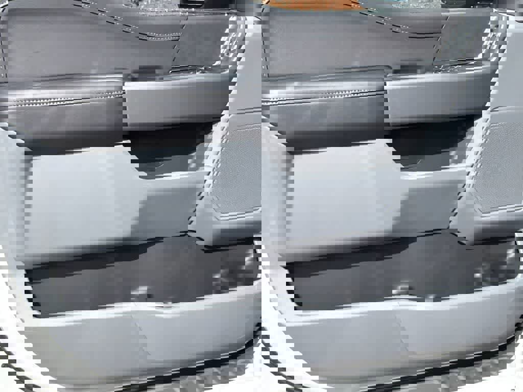 New 2026 Ford F150 XLT w/ Equipment Group 302A MID image 11