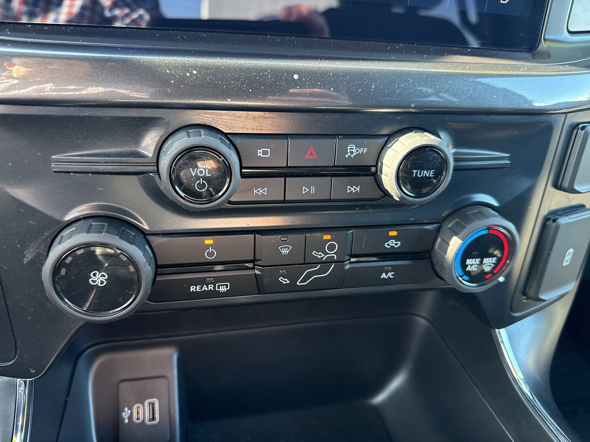 Used 2025 Ford F150 STX AWD/4WD image 15