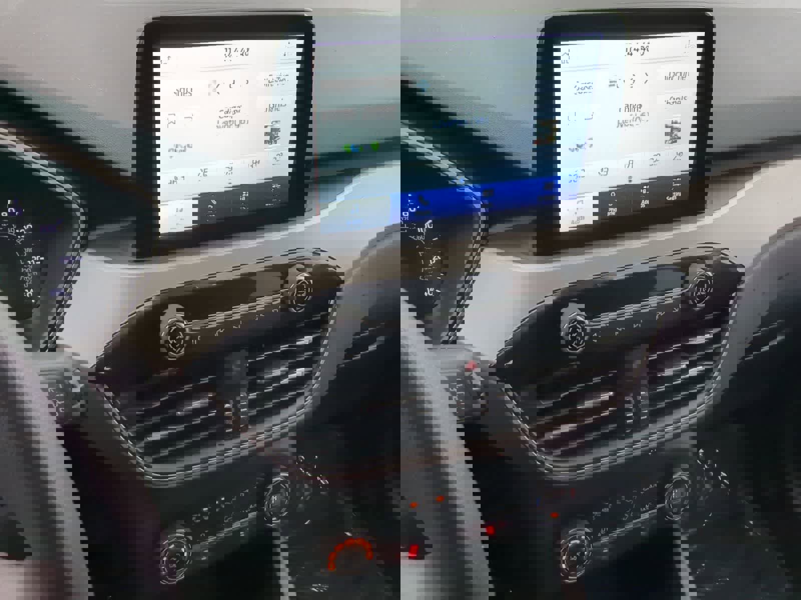 Used 2020 Ford Escape SE image 27