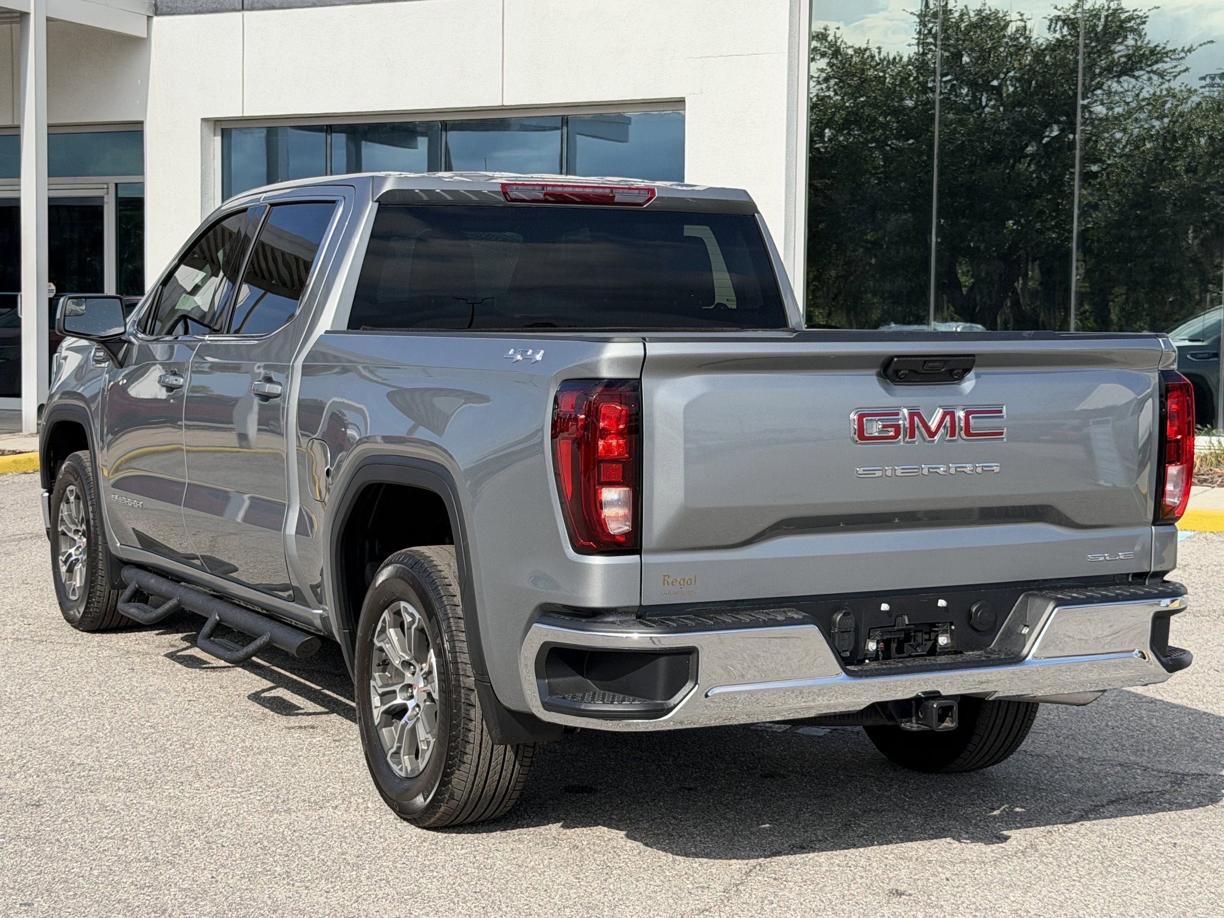 Certified 2026 GMC Sierra 1500 SLE AWD/4WD image 7