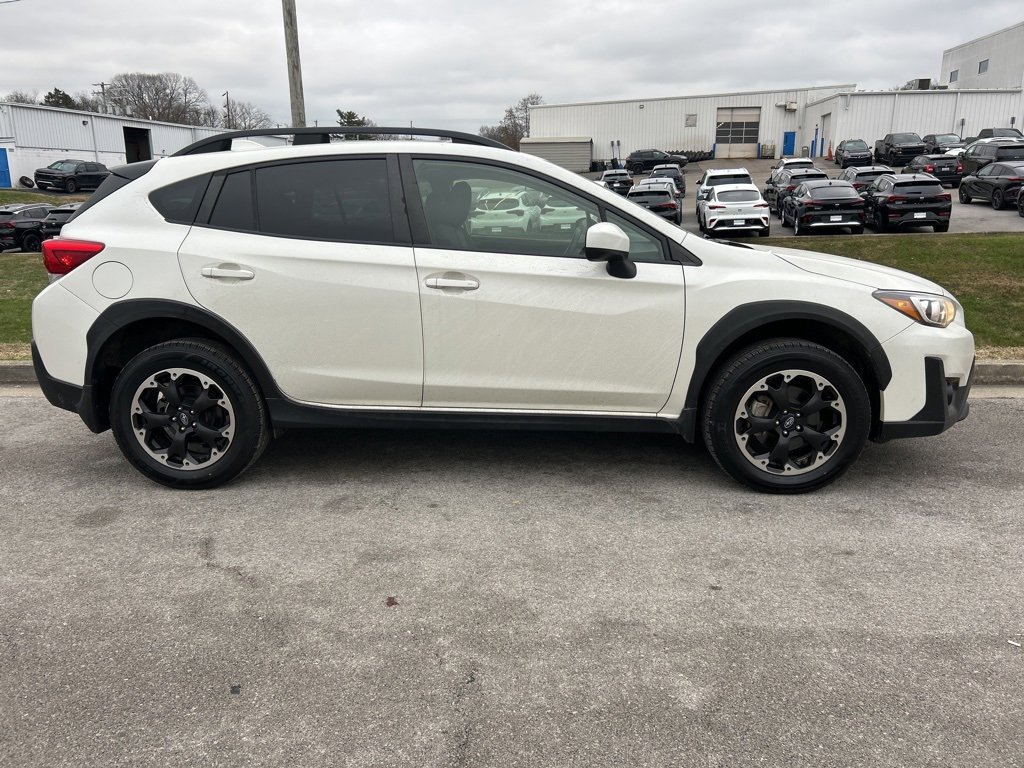 Used 2022 Subaru Crosstrek 2.0i Premium w/ Moonroof Package image 4