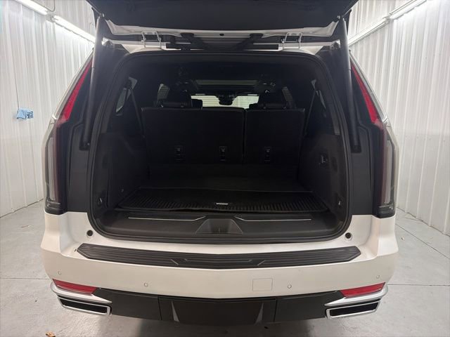Used 2024 Cadillac Escalade ESV Premium Luxury w/ Performance Package AWD/4WD image 26