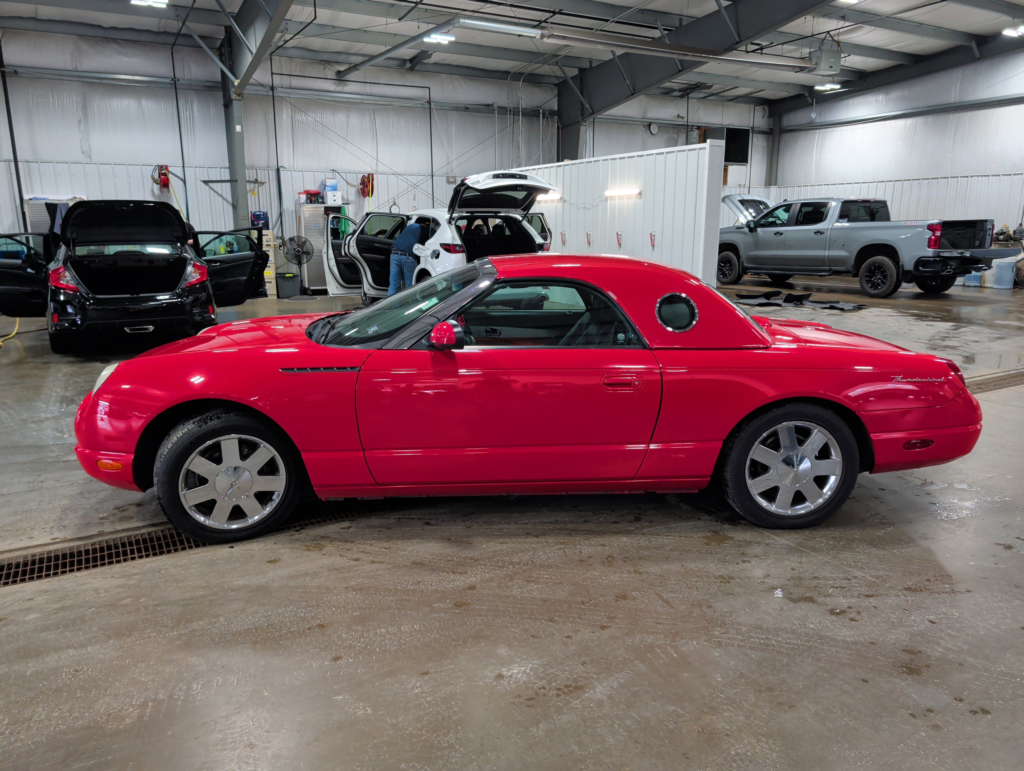 Used 2002 Ford Thunderbird image 5
