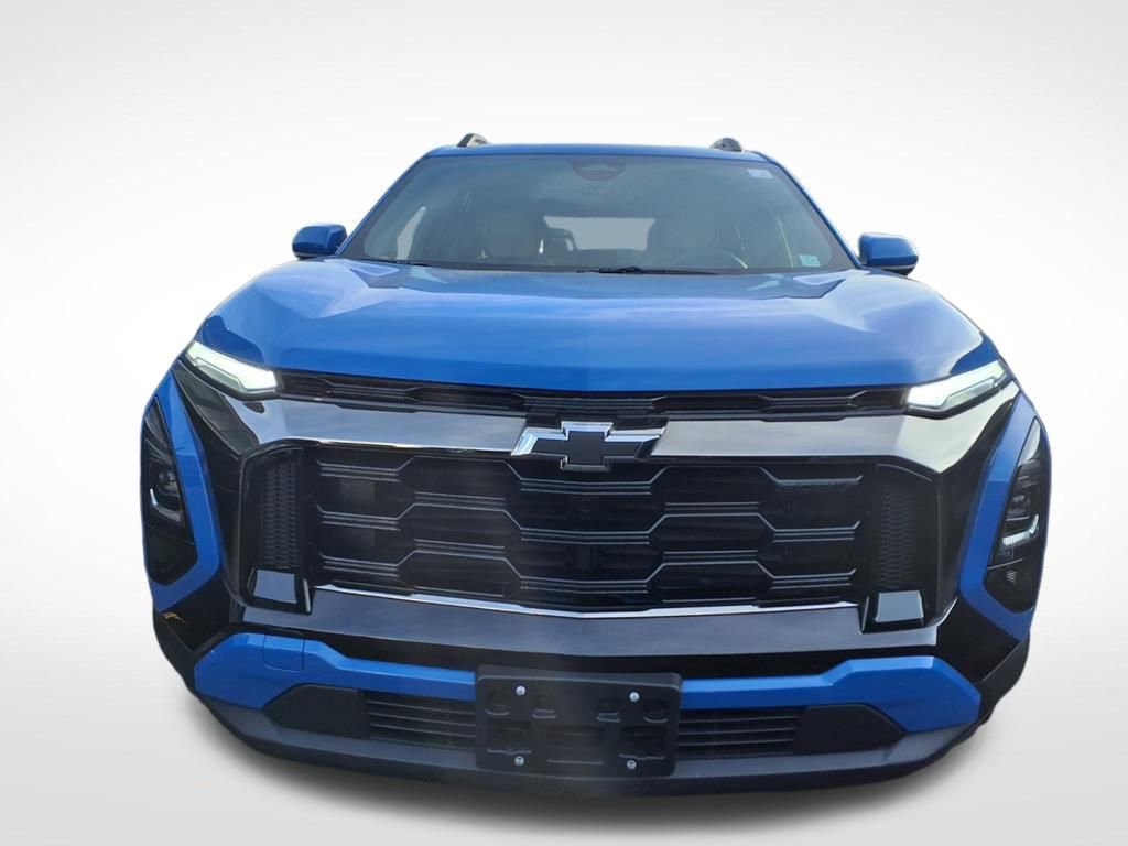 Used 2026 Chevrolet Equinox ACTIV image 2