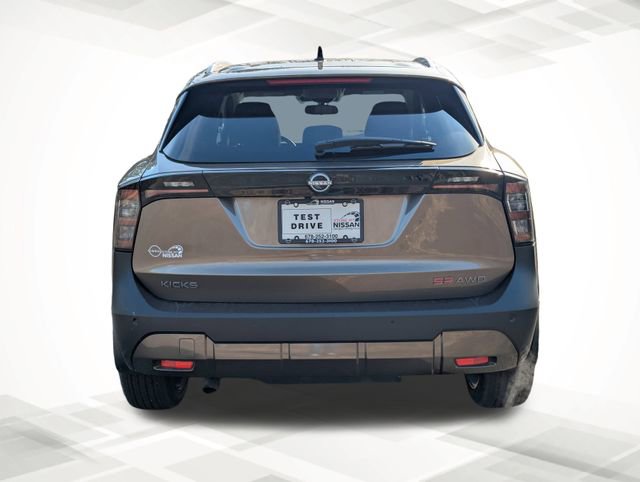 New 2026 Nissan Kicks SR image 5
