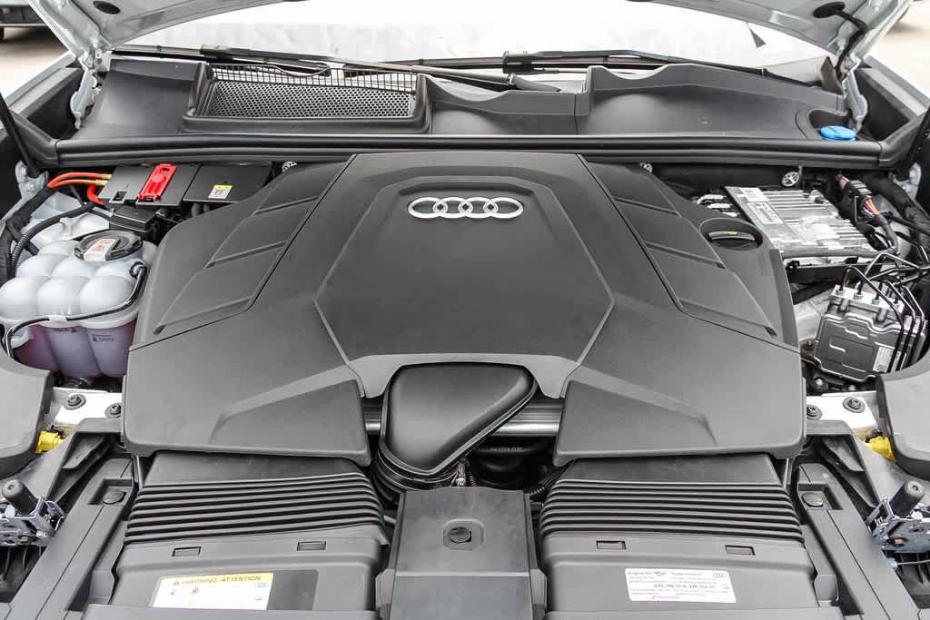 Used 2024 Audi Q8 Prestige w/ Prestige Package AWD/4WD image 27
