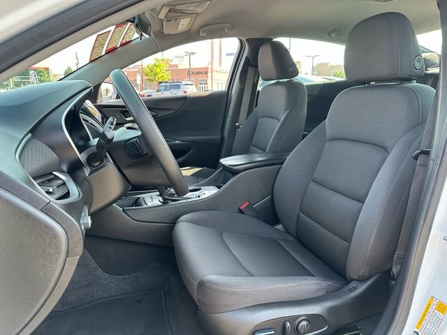 Used 2024 Chevrolet Malibu LT FWD image 9