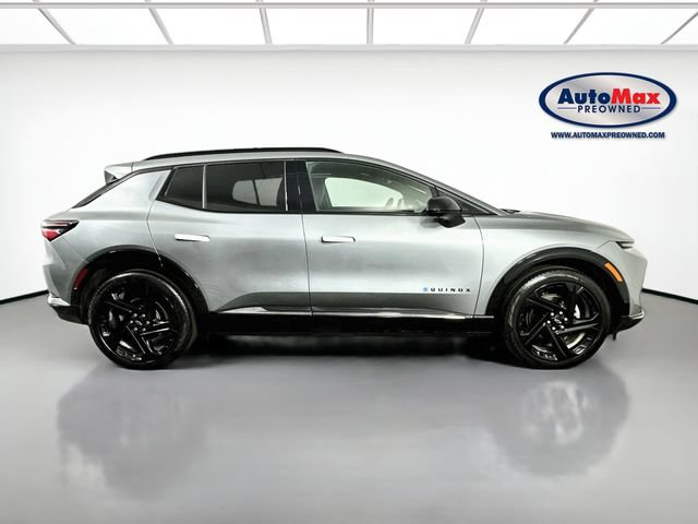 Used 2024 Chevrolet Equinox EV RS FWD image 9