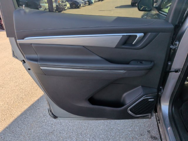 Used 2025 Buick Enclave Preferred w/ Power Package FWD image 21