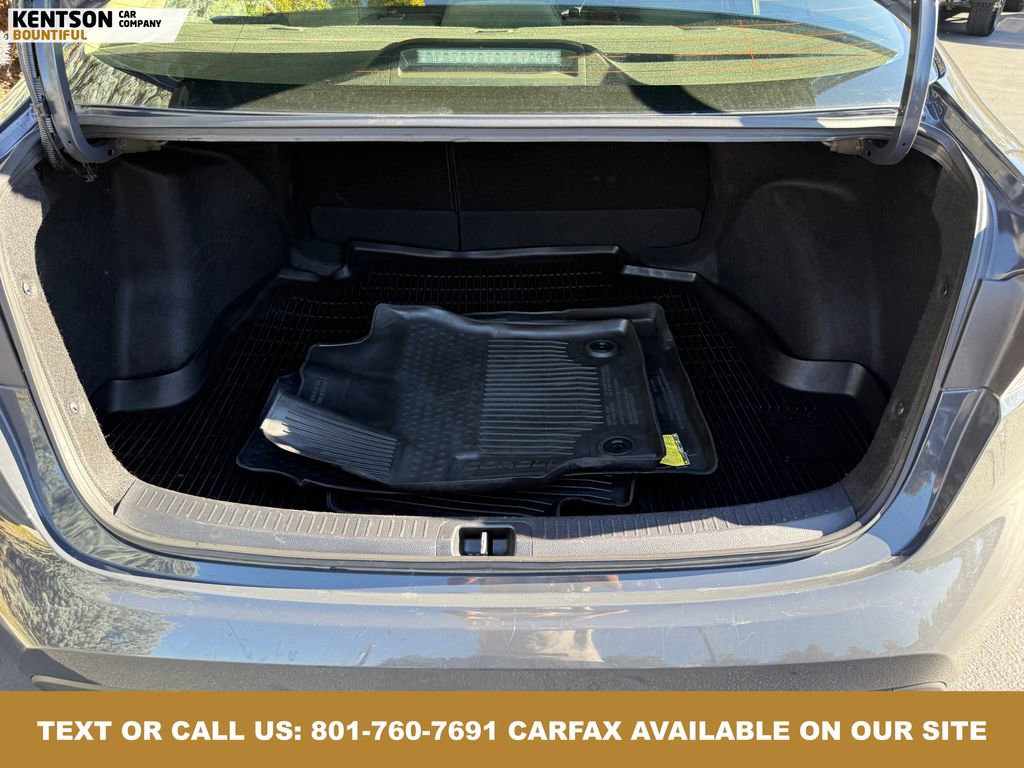 Used 2024 Toyota Corolla LE image 30