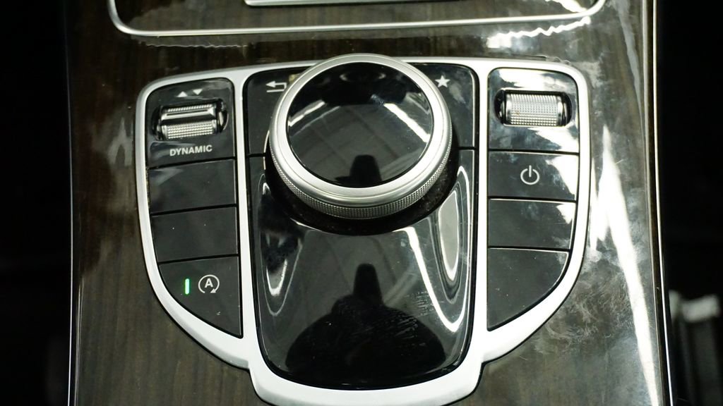 Used 2018 Mercedes-Benz C 300 4MATIC Sedan image 25