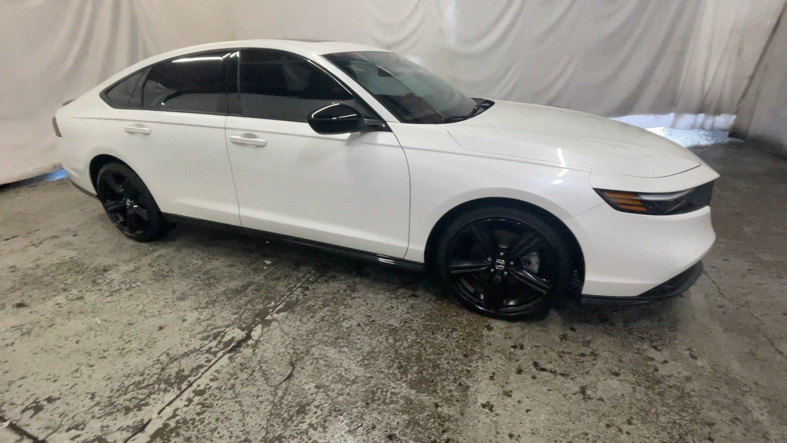 Certified 2023 Honda Accord Sport image 3