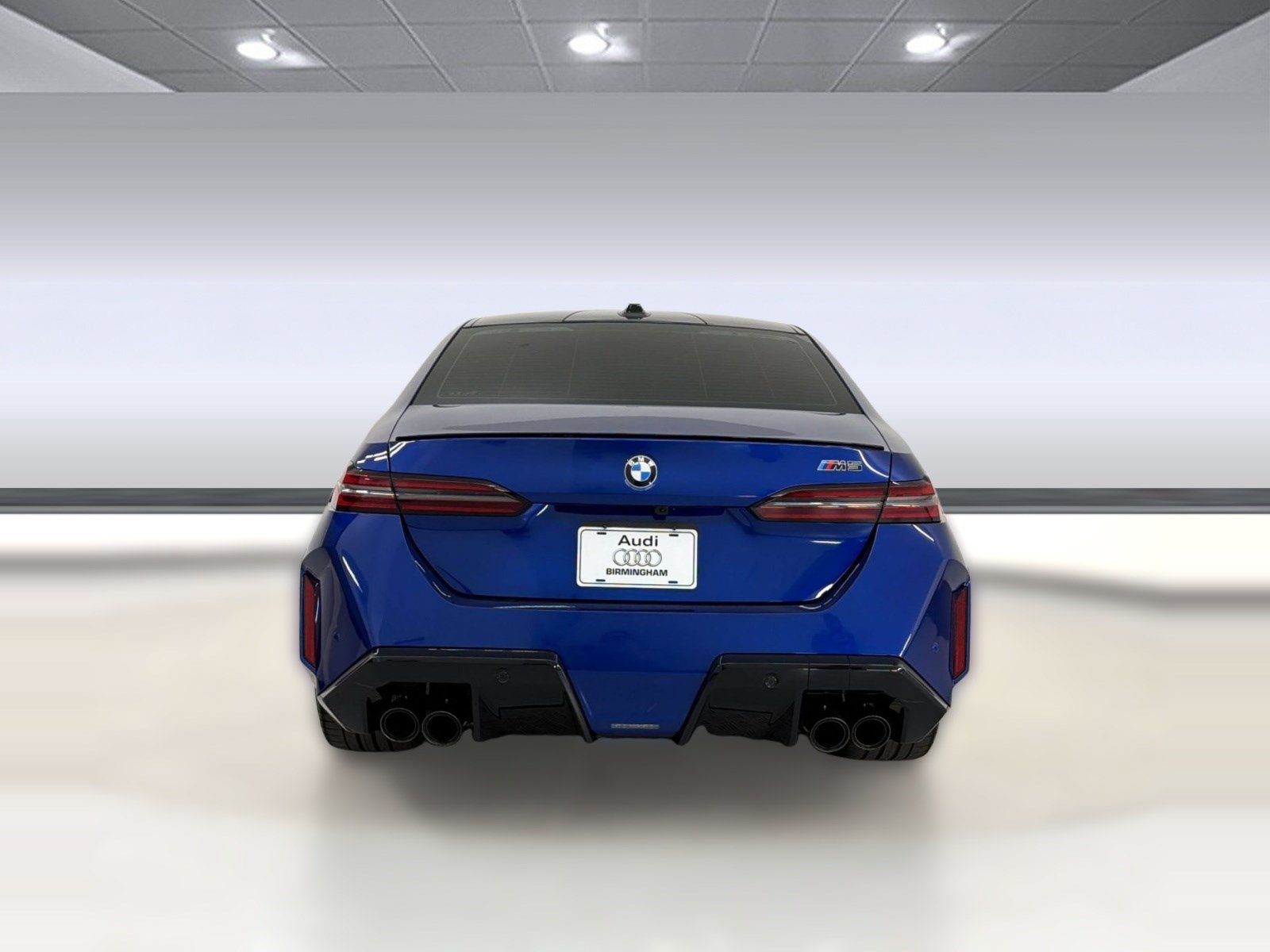 Certified 2025 BMW M5 w/ Executive Package AWD/4WD image 10