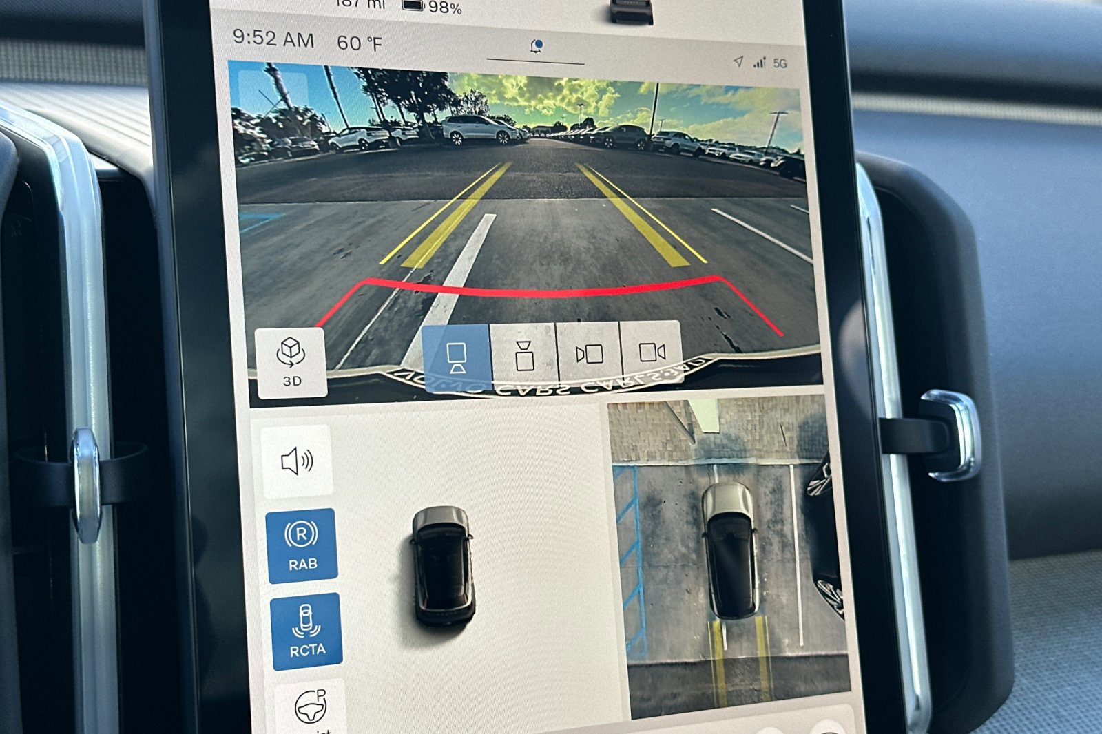 New 2026 Volvo EX30 Ultra image 17