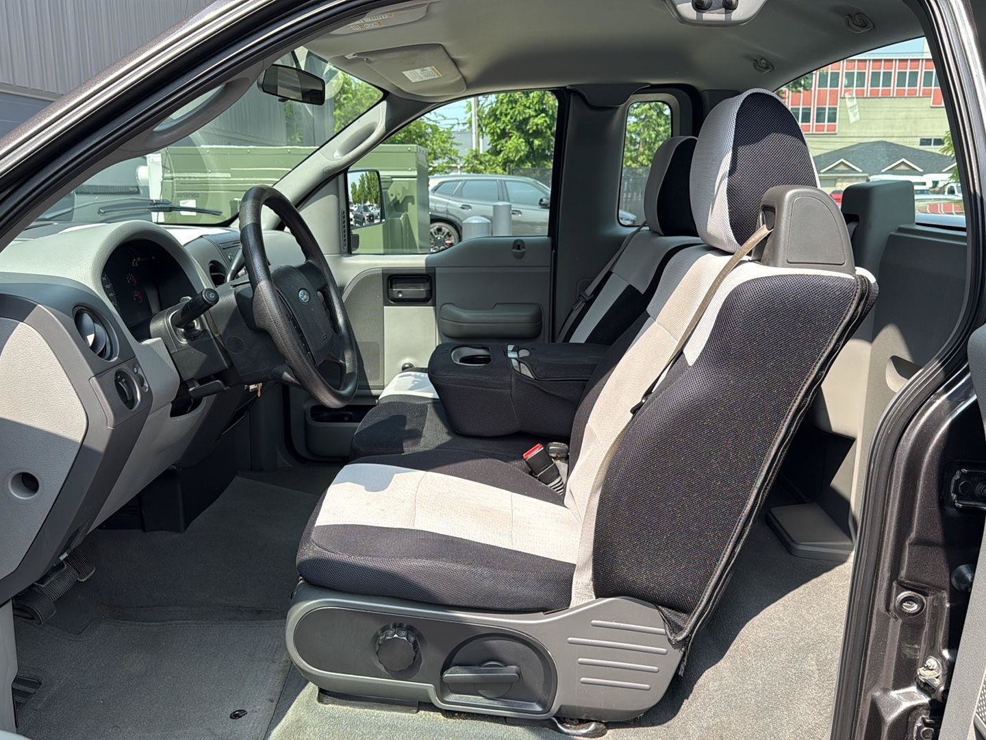 Used 2005 Ford F150 STX RWD image 9