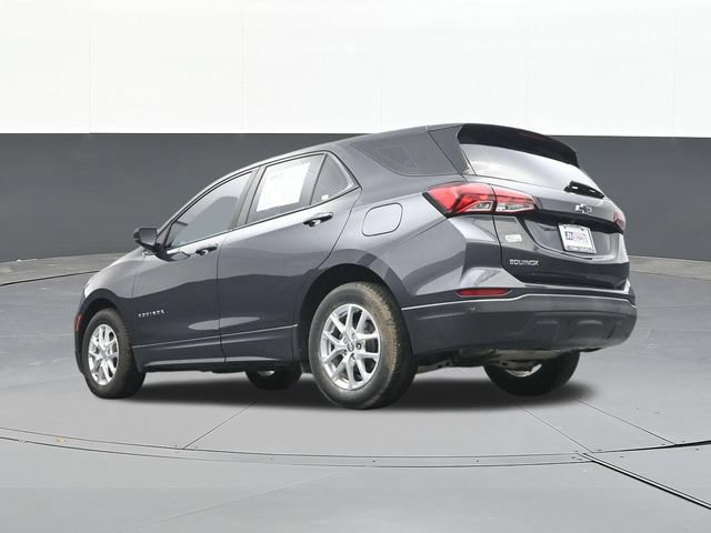 Used 2022 Chevrolet Equinox LS w/ Driver Confidence II Package FWD image 43
