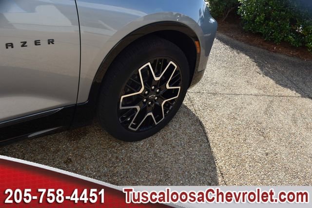 Used 2023 Chevrolet Blazer RS w/ Driver Confidence II Package FWD image 13