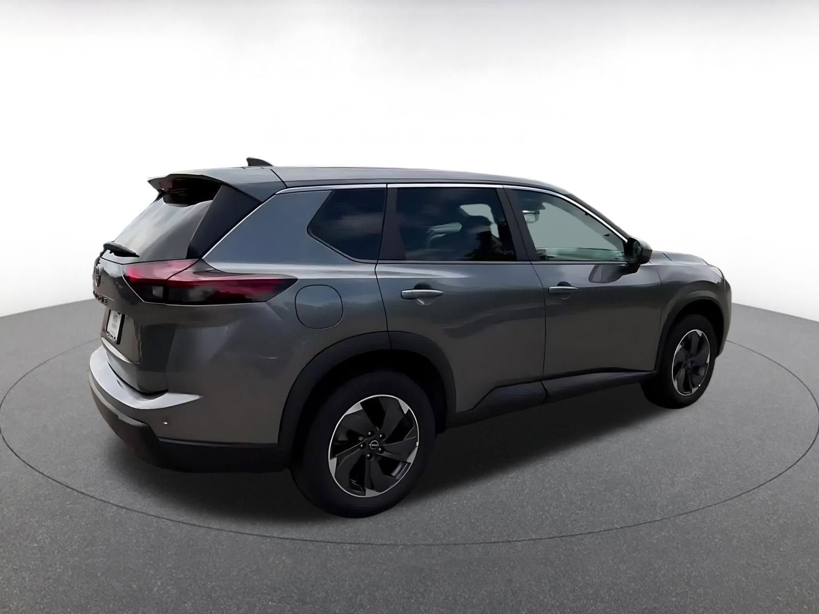Used 2025 Nissan Rogue SV FWD image 15