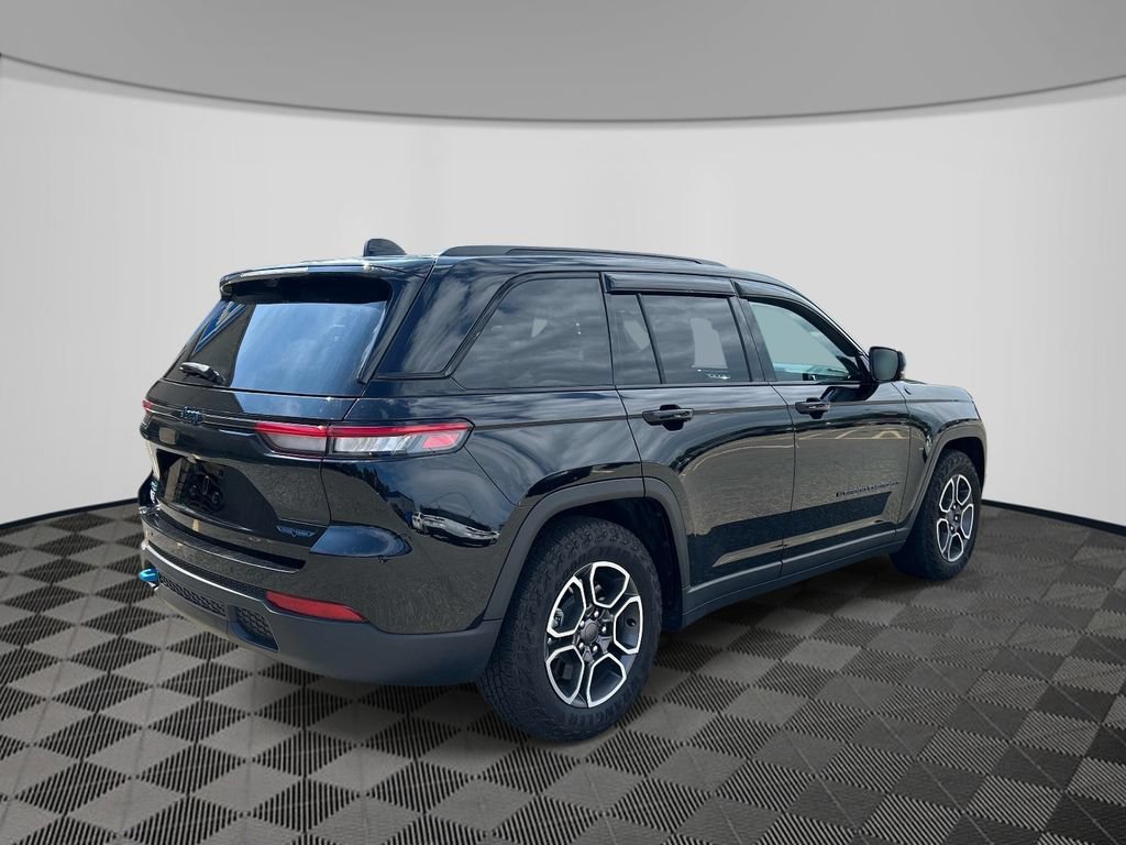 Certified 2022 Jeep Grand Cherokee Trailhawk w/ Luxury Tech Group III AWD/4WD video 5
