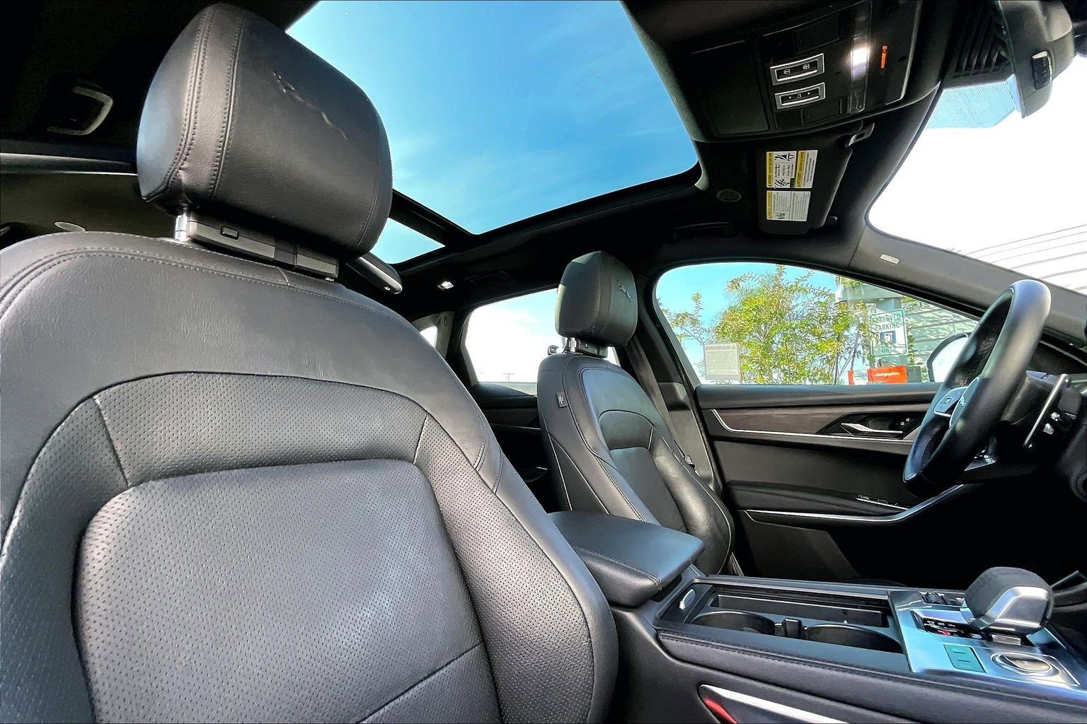 Used 2021 Jaguar F-PACE S image 22