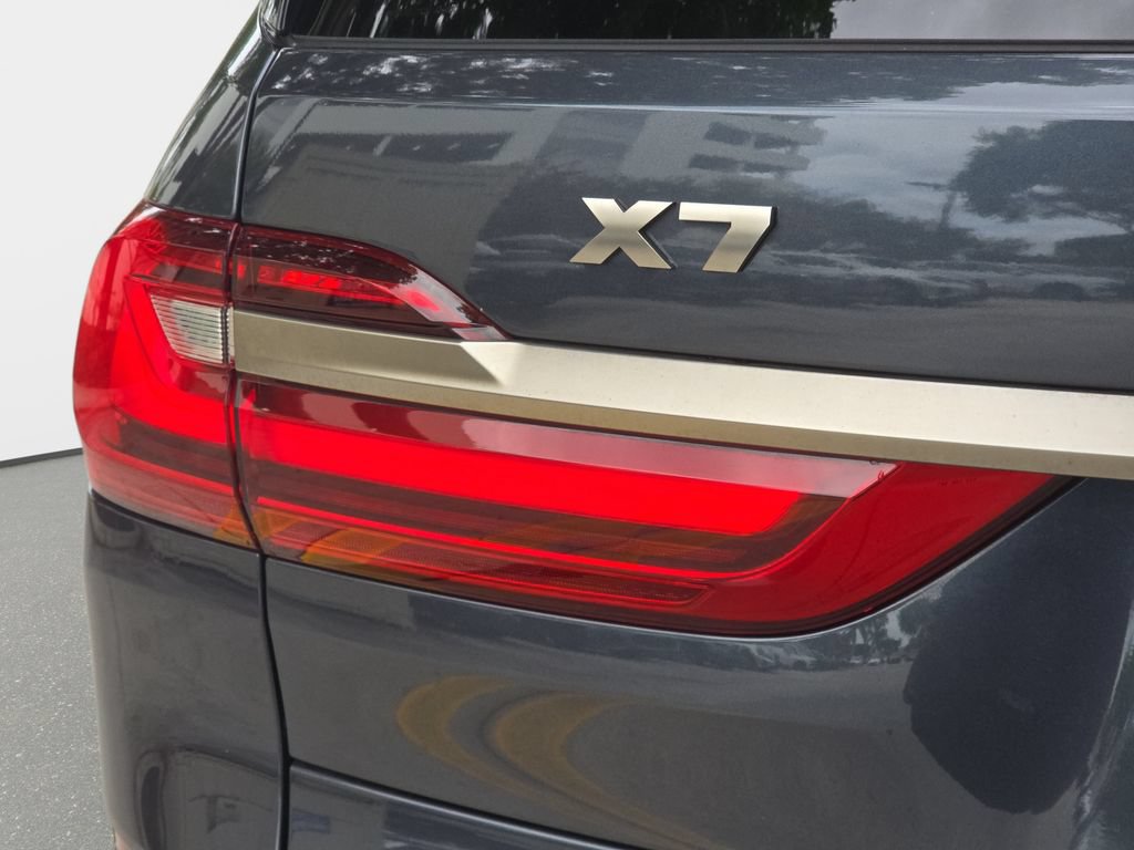 Used 2022 BMW X7 M50i w/ Cold Weather Package AWD/4WD image 29