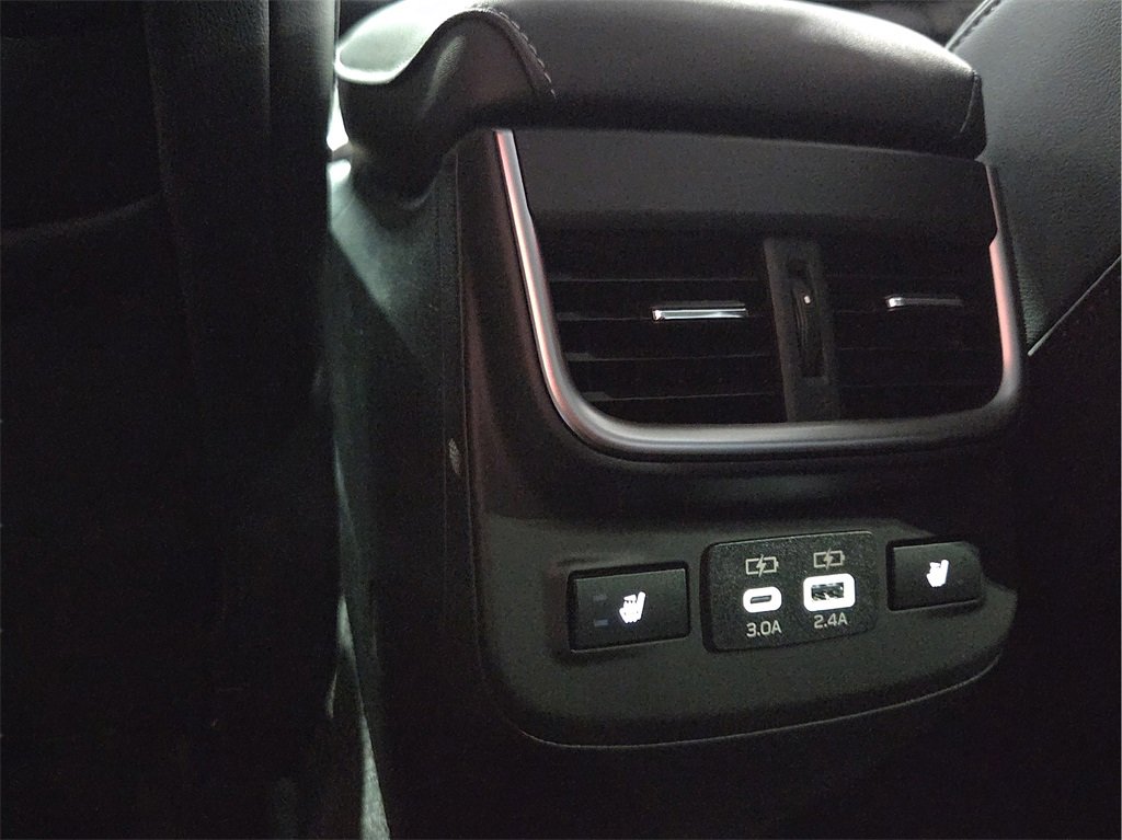 Used 2025 Subaru Outback Limited image 11