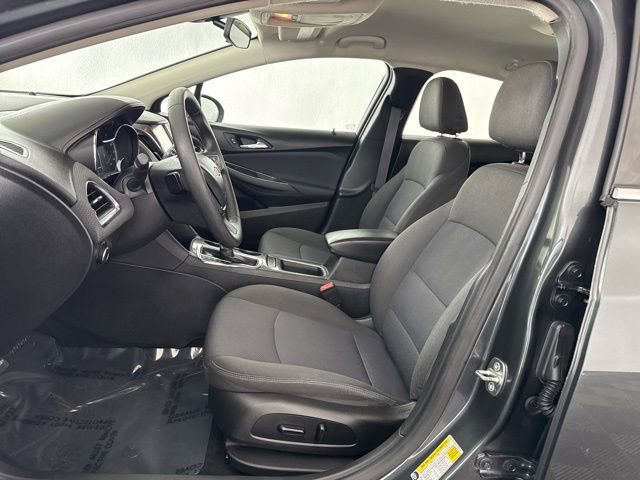 Used 2017 Chevrolet Cruze LT w/ Convenience Package image 23