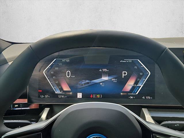 Used 2026 BMW i5 eDrive40 w/ Premium Package RWD image 11
