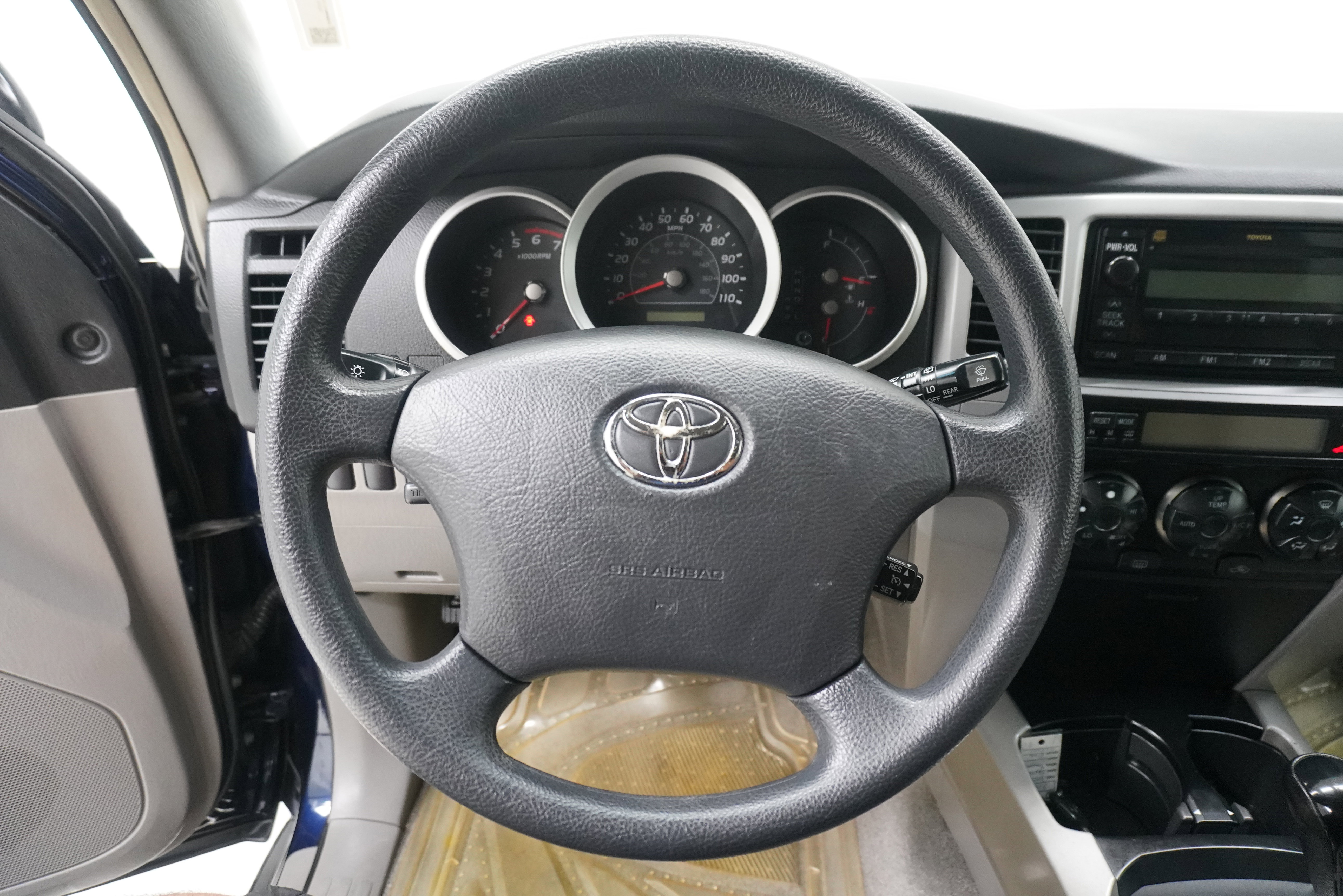 Used 2009 Toyota 4Runner SR5 image 13