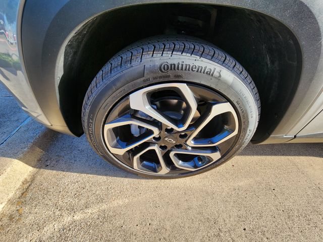 Used 2026 Chevrolet Trax RS w/ Sunroof Package FWD image 9