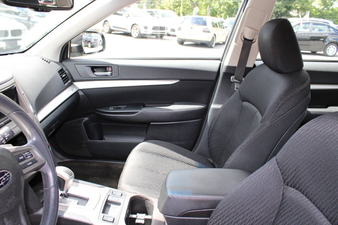 Used 2012 Subaru Outback 2.5i AWD/4WD image 14