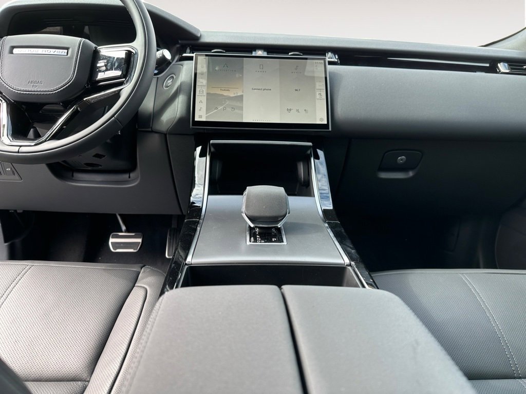 New 2025 Land Rover Range Rover Velar Dynamic SE image 12