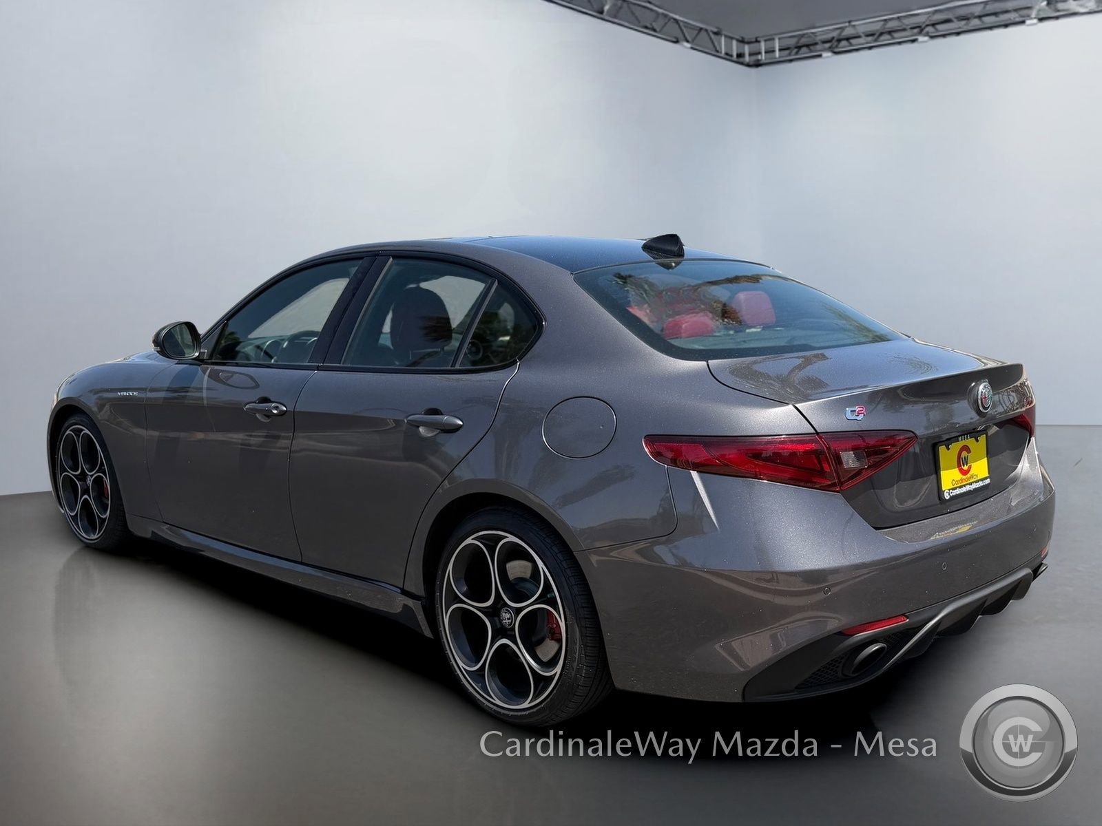 Used 2022 Alfa Romeo Giulia Veloce RWD image 7