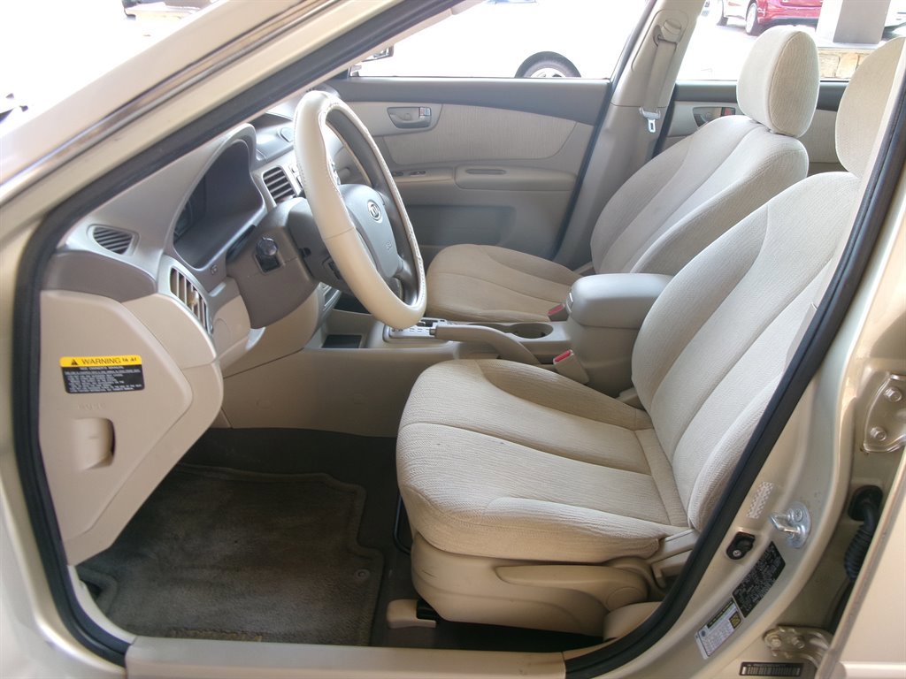 Used 2008 Kia Optima LX image 11