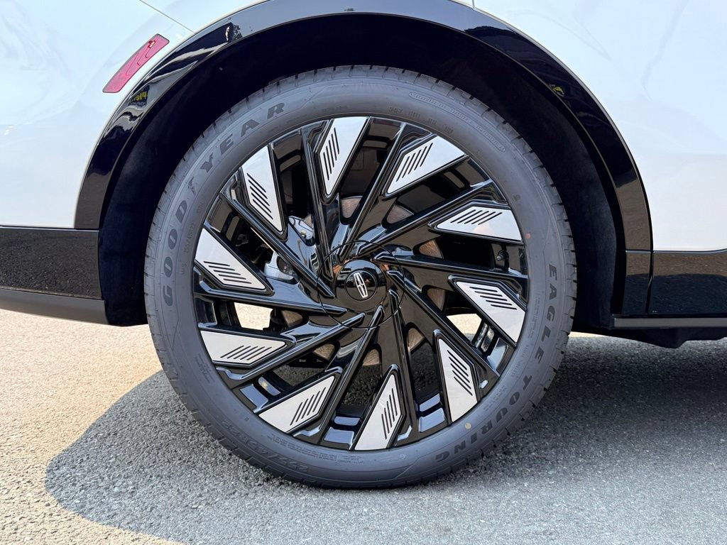 New 2026 Lincoln Nautilus Reserve AWD/4WD image 33
