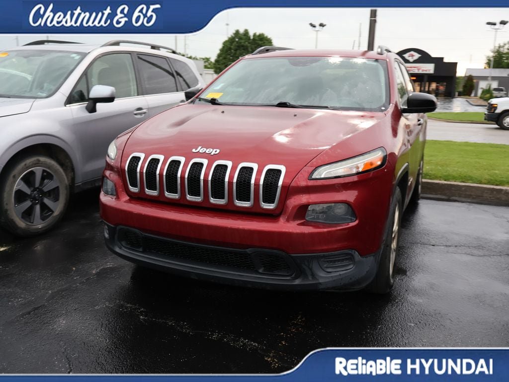 Used 2016 Jeep Cherokee Sport FWD image 9