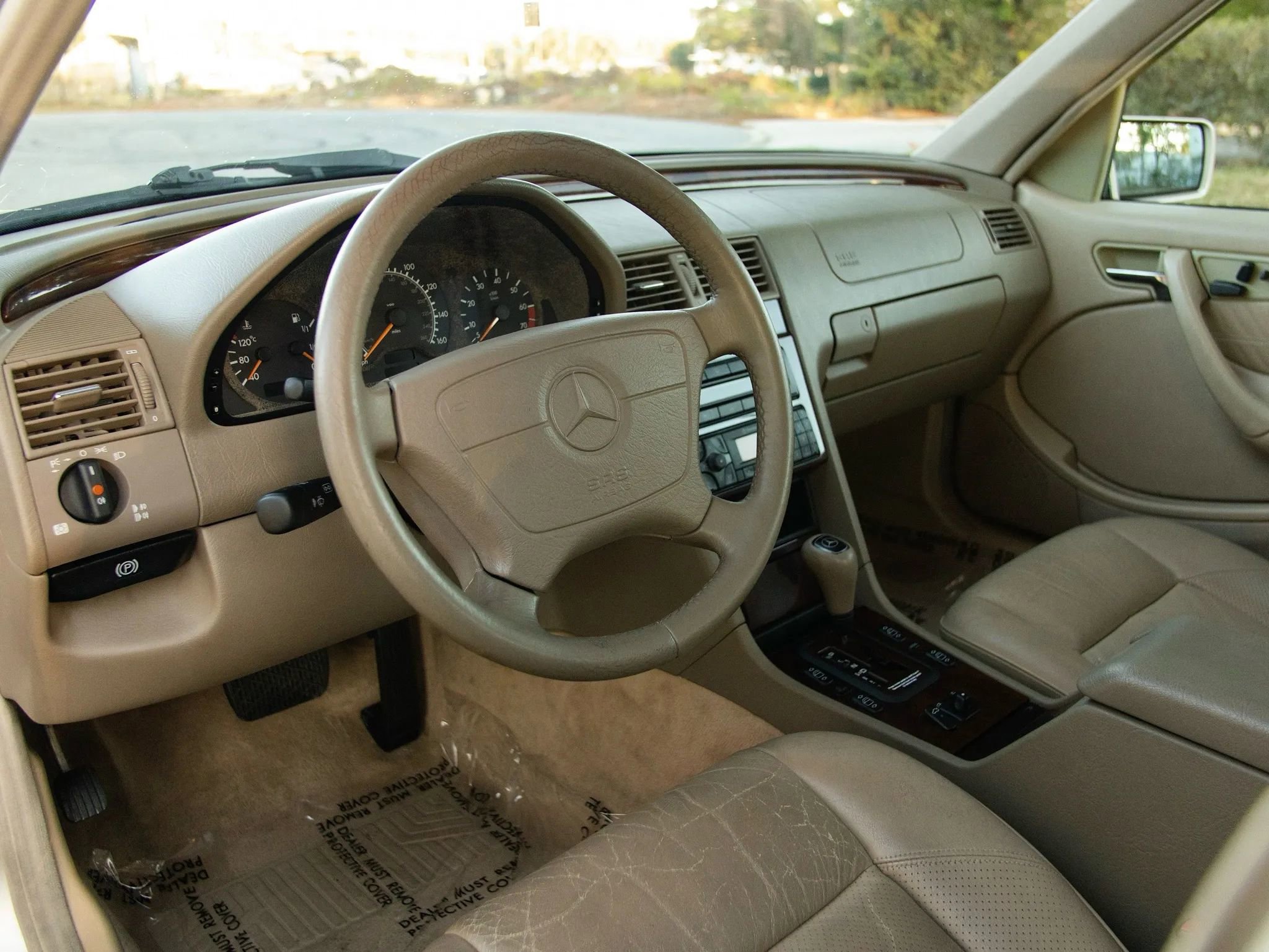 Used 1999 Mercedes-Benz C 280 Sedan image 21