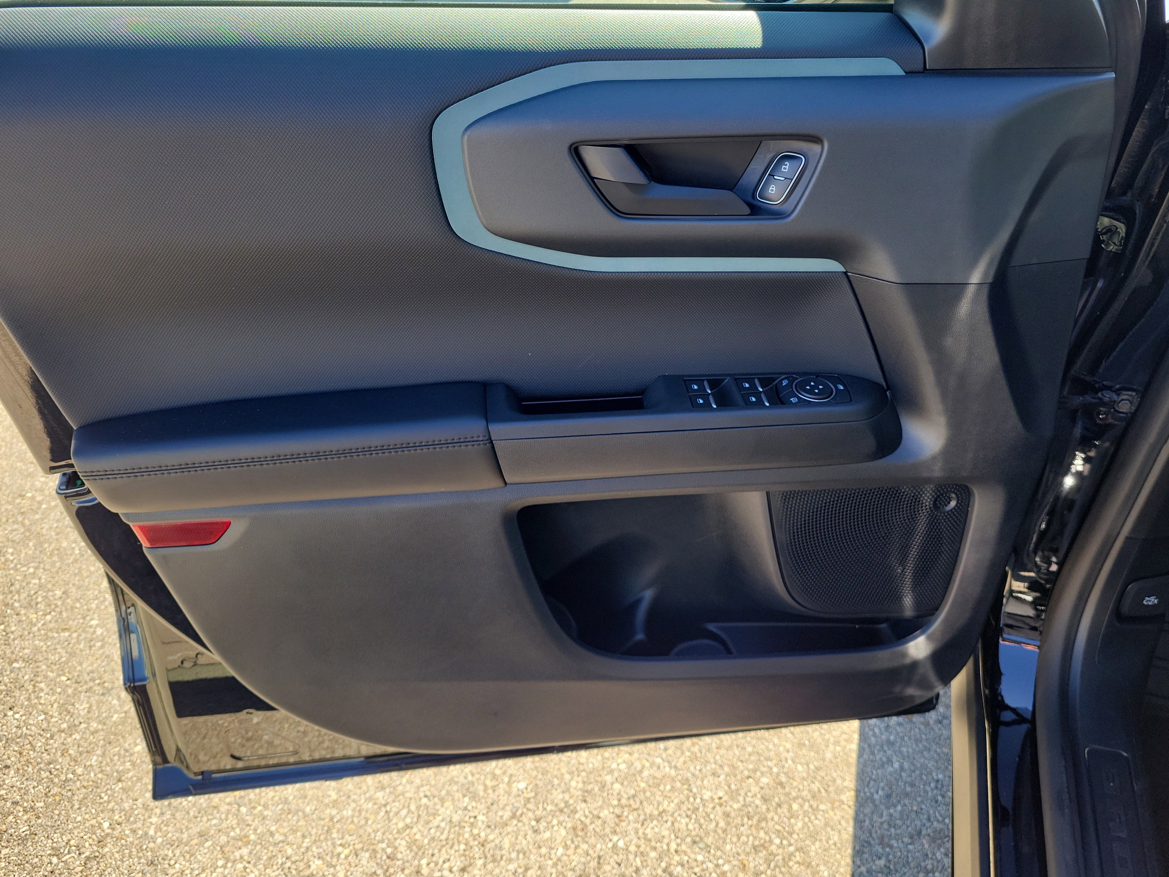 Used 2023 Ford Bronco Sport Badlands image 18