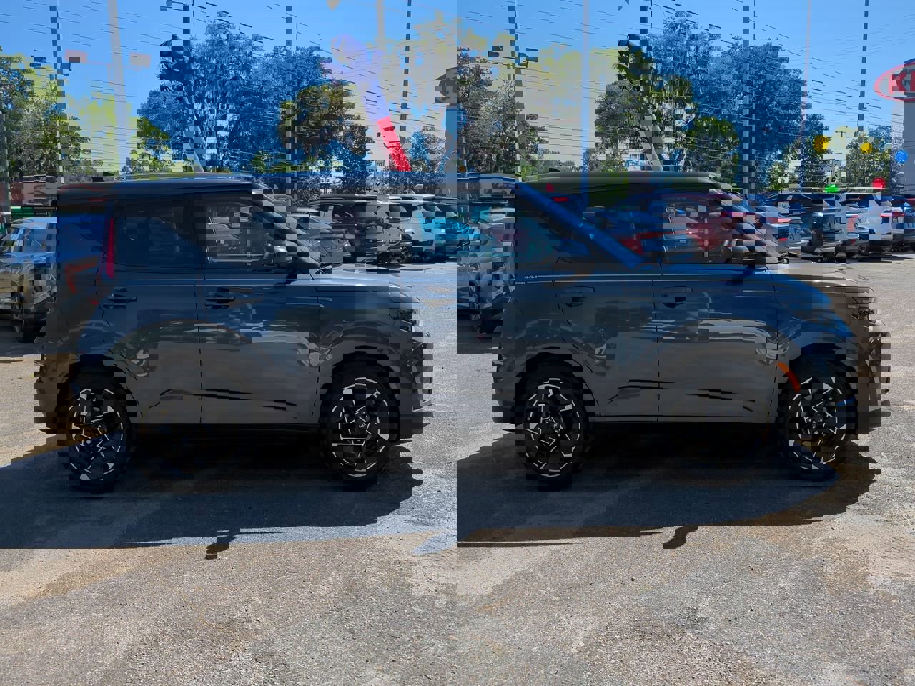 Certified 2023 Kia Soul EX image 4