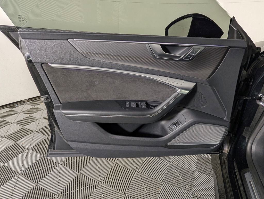 Used 2021 Audi RS 7 Sportback image 25