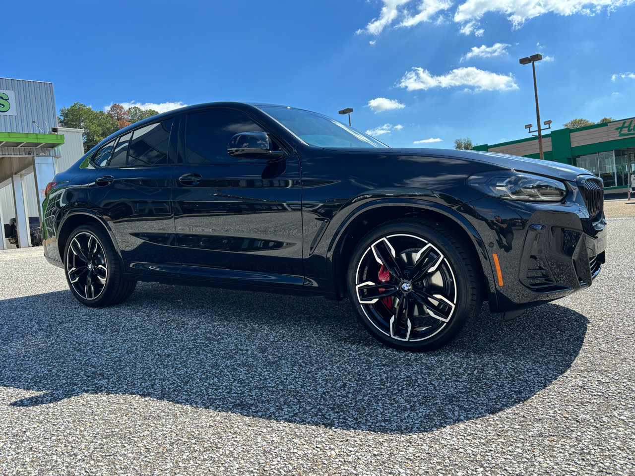 Used 2025 BMW X4 M40i w/ Premium Package image 8