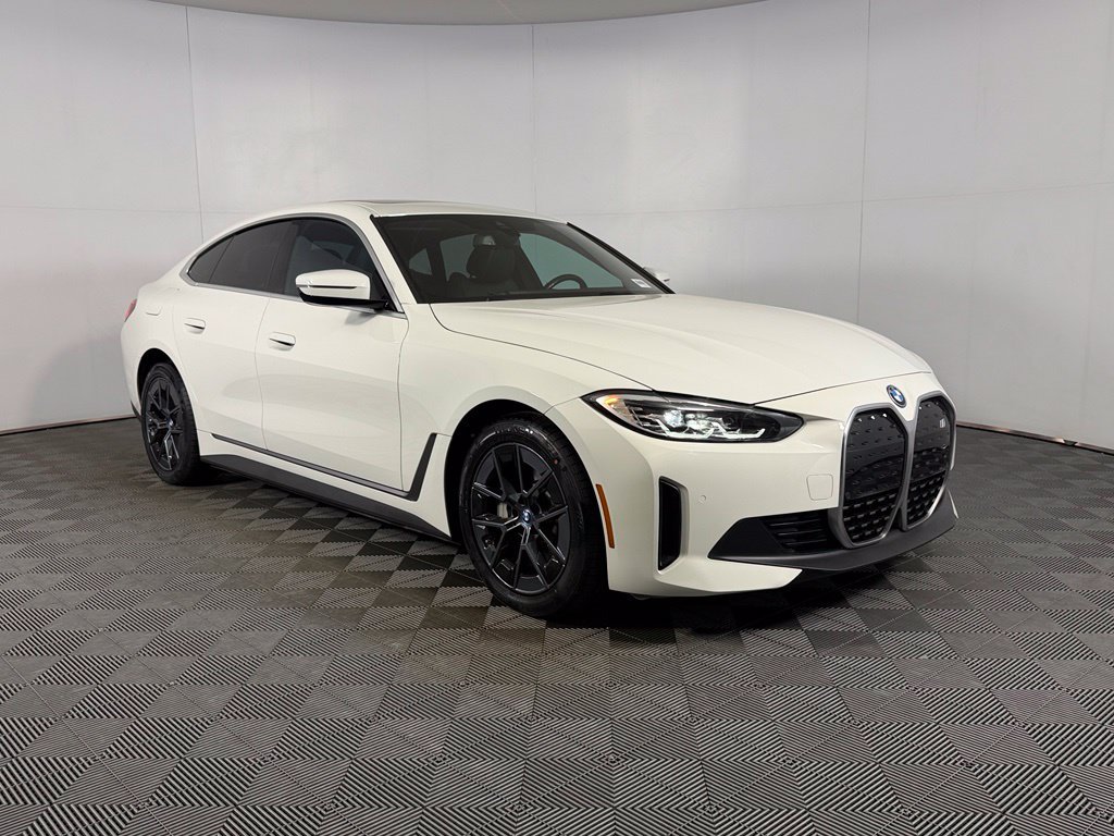 Used 2024 BMW i4 eDrive40 w/ Premium Package RWD image 5