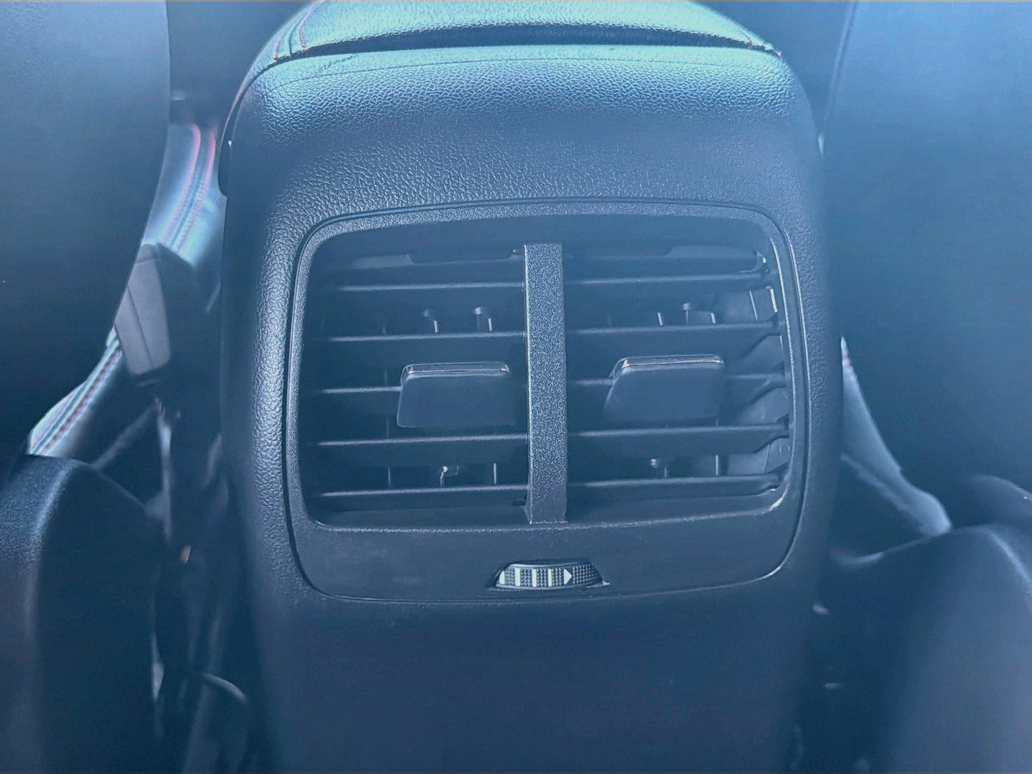 Used 2025 Ford Escape ST-Line Select AWD/4WD image 28