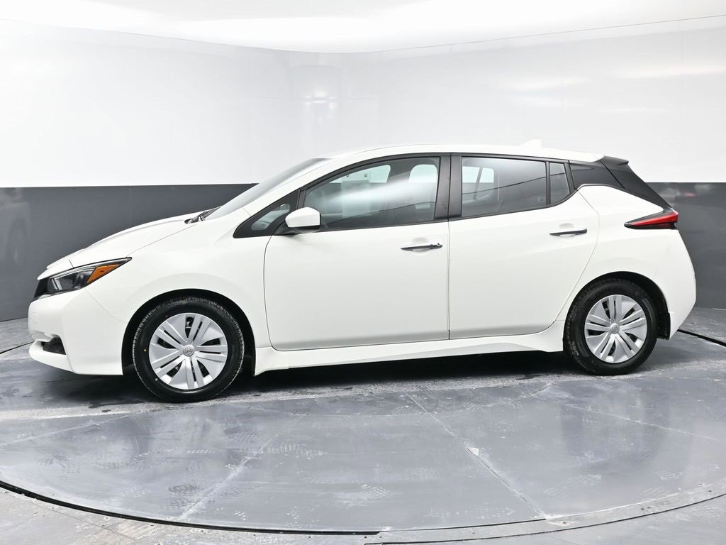 Used 2023 Nissan Leaf S image 6