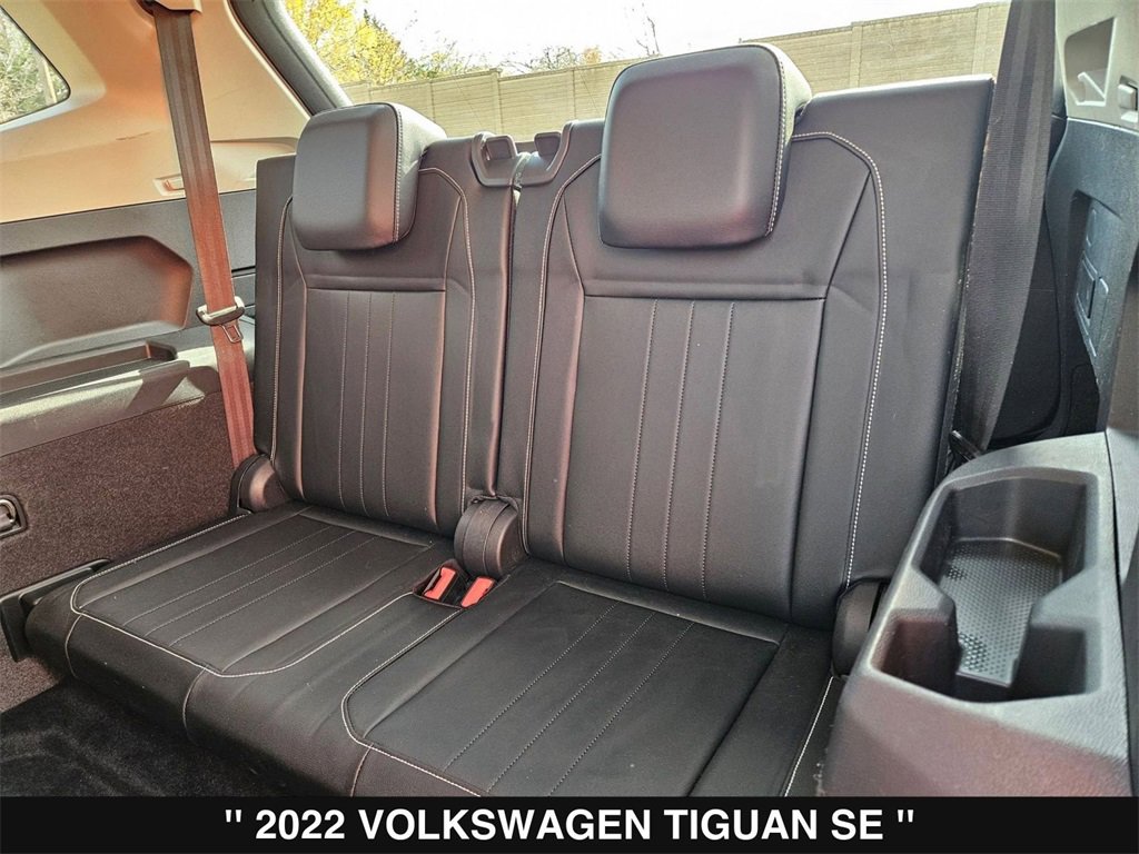 Used 2022 Volkswagen Tiguan SE image 18