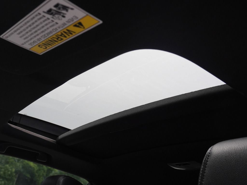 Used 2019 Honda Civic Touring image 17