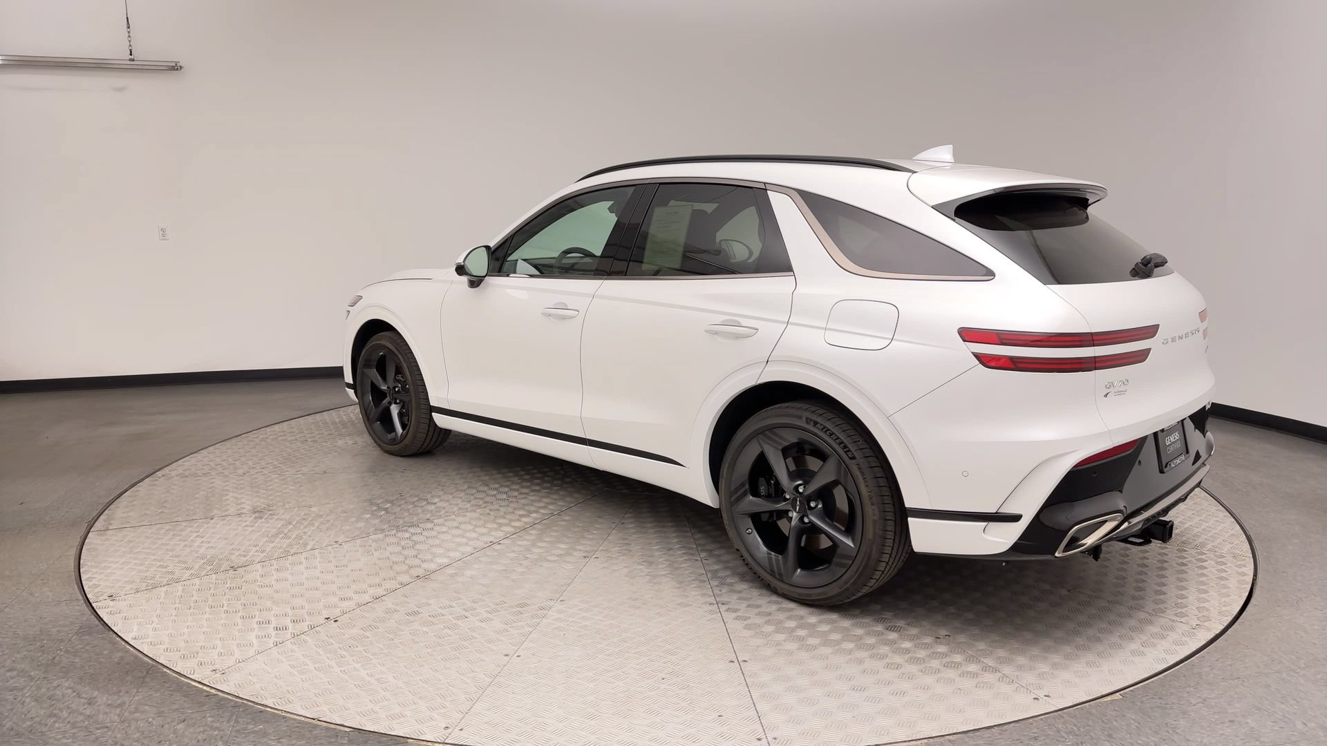 Certified 2026 Genesis GV70 3.5T Sport Prestige AWD/4WD image 4
