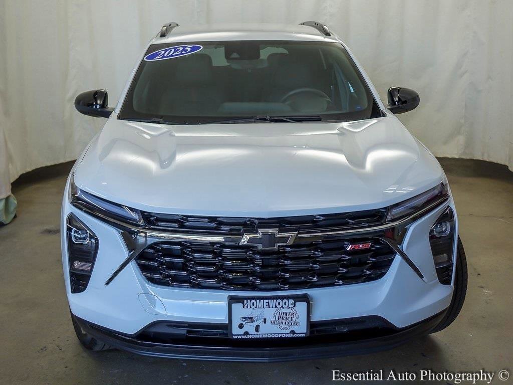 Used 2025 Chevrolet Trax RS image 5